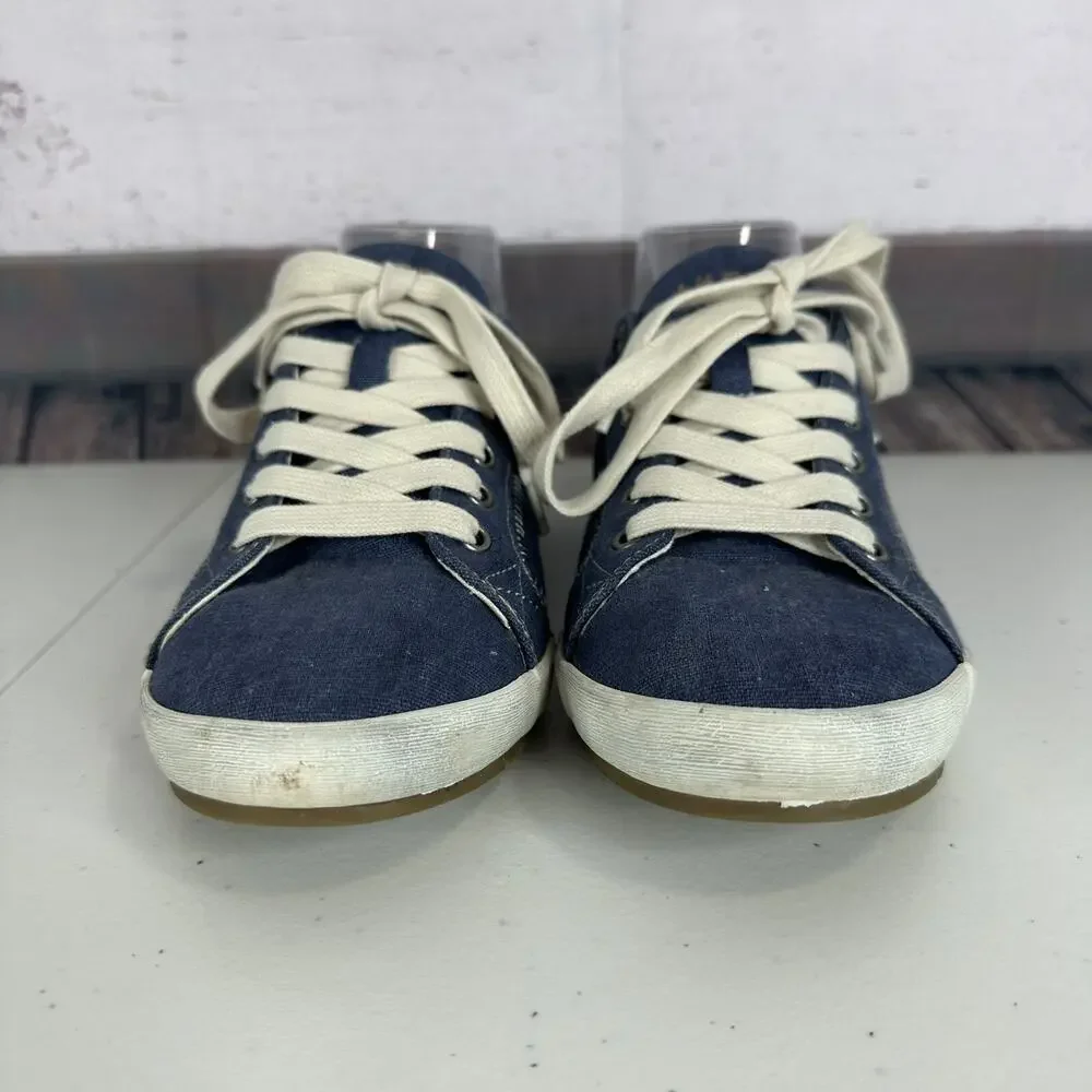 Taos Footwear good used